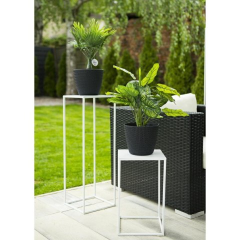 Biały nowoczesny kwietnik stojący 70cm Wykonany z metalu, prosty i stylowy stojak na kwiatki w kolorze białym