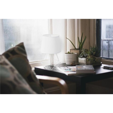 Lampka nocna stołowa Diament białaWykonana z metalu i materiału, stylowa i nowoczesna lampa w kolorze białym