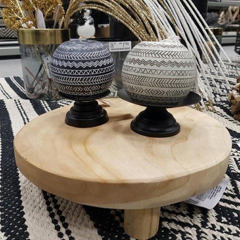 Podstawka z drewna tekowego 30 cm Okrągła podstawka na nóżkach spełniająca rolę tacy na przekąski, podstawki pod donicę czy świe