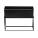 Kwietnik stojący skrzynia czarna 50 cm Wykonany z metalu, prosty i stylowy stojak na kwiatki w kolorze czarnym szer. 64 cm