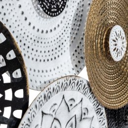 Metalowa ozdoba ścienna 134x68 cm Składająca się z wielokolorowych okręgów, nowoczesny i oryginalny design