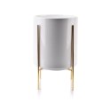 Doniczka na stojaku Neva biała 29 cm Wykonana z ceramiki, metalowy stojak w kolorze złotym, idealna dekoracja każdego wnętrza cz