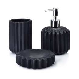 Komplet łazienkowy Ferra Black Wykonany z ceramiki, w skład zestawu wchodzi dozownik na mydło, kubek na szczoteczki i podstawka 