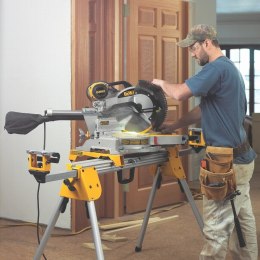 Pilarka tarczowa DEWALT DWS780-QS 1675W