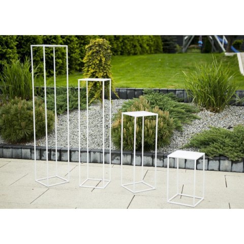 Biały nowoczesny kwietnik stojący 130 cmWykonany z metalu, prosty i stylowy stojak na kwiatki w kolorze biały