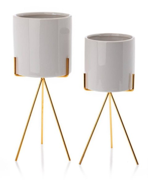 Doniczka Emma White 28 cm Wykonana z ceramiki w kolorze białym, uchwyt doniczki wykonano z metalu w odcieniu złotego koloru. Cał