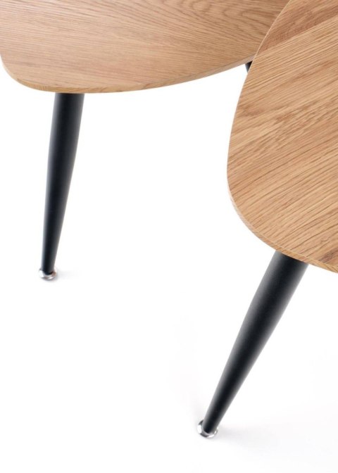 Komplet 2 stolików Nicea dąb złoty Stalowe nogi, blat wykonany z MDF-u z okleiną w kolorze dąb złoty, idealnie sprawdzą się jako