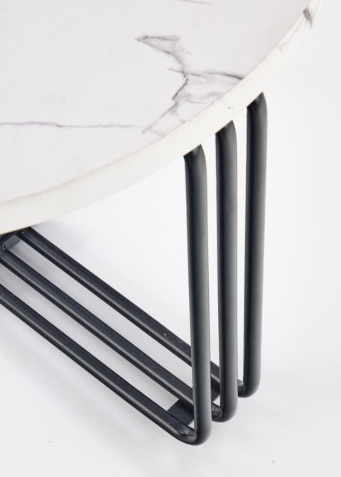 Stolik kawowy Antica White Marble 55 cm Stalowa podstawa lakierowana na czarno, blat wykonany z MDF-u z okleiną imitującą marmur