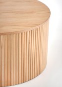 Stolik kawowy Woody Natural 80 cm Podstawa z litego drewna, blat wykonany z MDF-u z okleiną w kolorze naturalnym, ustawiony przy