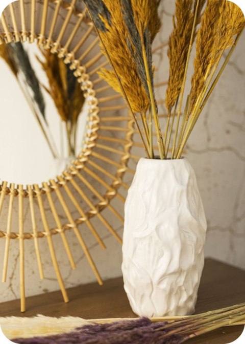 Wazon Louis White 29 cm, kolor biały Elegancki wazon o nieregularnym kształcie, efektownie zdobiący każde wnętrze, w kolorze bia