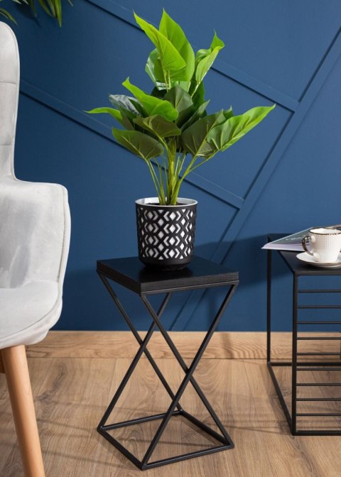 Kwietnik stojący 40 cm z blatem MDF LOFTWykonany z metalu oraz płyty MDF solidny i stylowy kwietnik w stylu industrialnym oraz L
