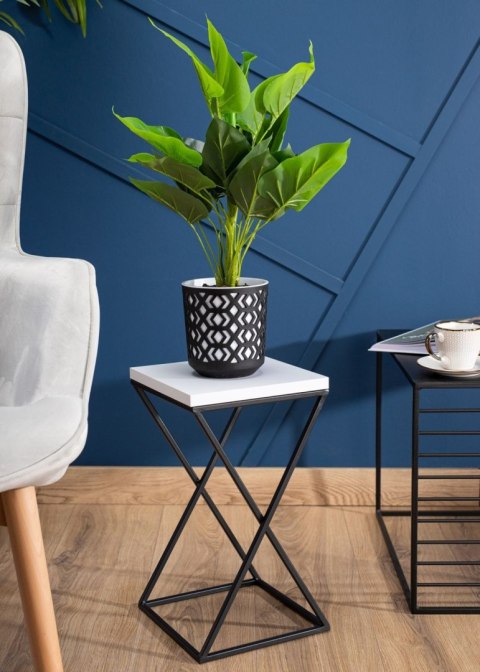 Kwietnik stojący LOFT 40 cm z blatem MDF Wykonany z metalu oraz płyty MDF solidny i stylowy kwietnik w stylu industrialnym oraz 