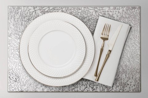 Podkładka MELANIE 30x45 cm srebrna Nowoczesna, prostokątna podkładka stołowa z ażurowym wzorem wzbogaci wystrój każdego wnętrza 