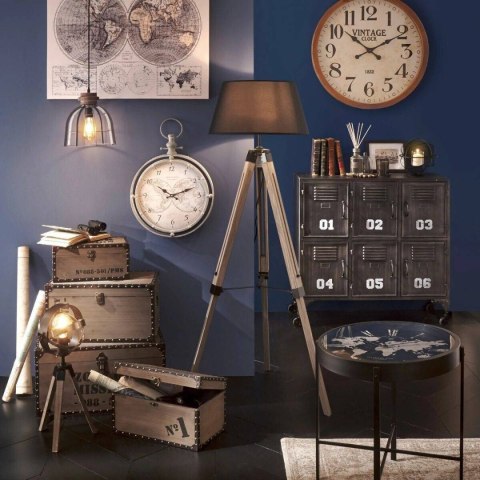 Lampa podłogowa Runo Black 145 cm Abażur wykonany z tkaniny w kolorze czarnym, drewniane nogi, funkcjonalny oraz stylowo wygląda