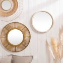 Drewniane lustro ścienne Natalie 50 cm Okrągły kształt, rama w naturalnym kolorze, elegancki i stylowy dodatek do wnętrz