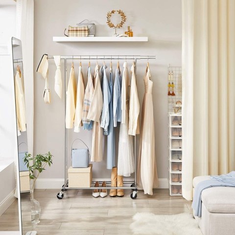 Mobilny wieszak na ubrania srebrny chrom oba w stylu rystykalnym, loft oraz industrialnym