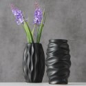 Czarny wazon Janina wzór 2 Wykonany z kamionki, w stylu nowoczesnym, wysokość 12 cm