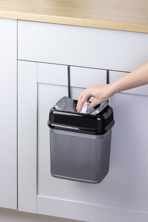 Kosz na śmieci wiszący na drzwi OKY grey