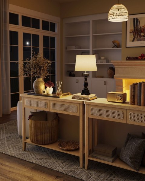 Wąska konsola z rattanowymi szufladami