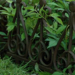 Płotek ogrodowy żeliwny w stylu wiktoriańskim 29 cm