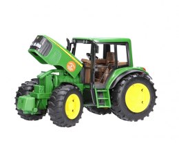 Traktor John Deere 6920 z przyczepa wywrotką