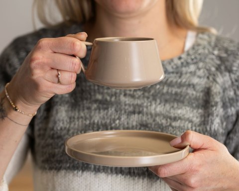 Filiżanka ze spodkiem Luna Beige