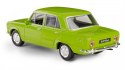 Pojazd PRL Fiat 125p zielony