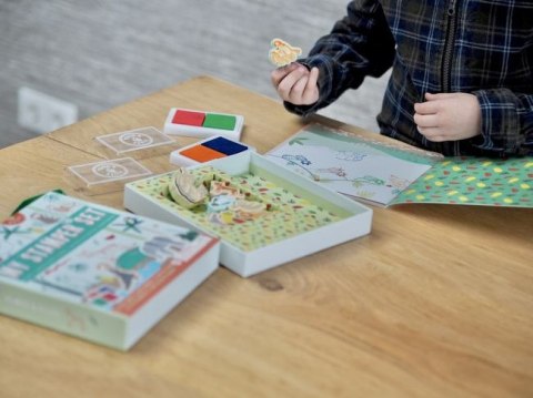 Dżungla Zestaw Kolorowych Pieczątek i Książeczka