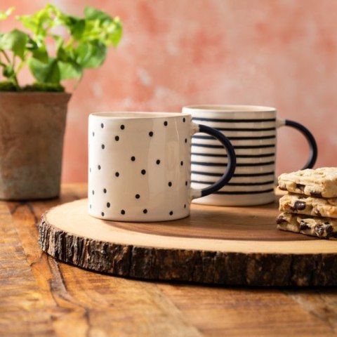 Mikasa, Kubek Kamionkowy Granatowe Paski - 390 ml