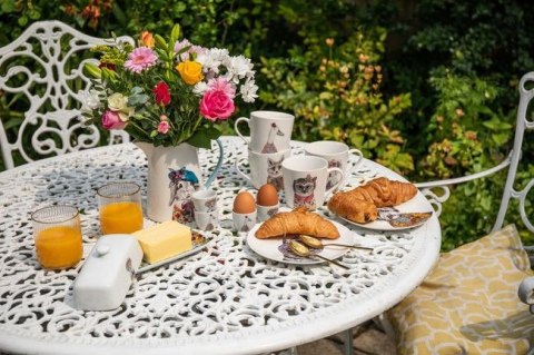 Mikasa Tipperleyhill, Kieliszki Porcelanowe do Jajek Szczeniak - 2 szt.