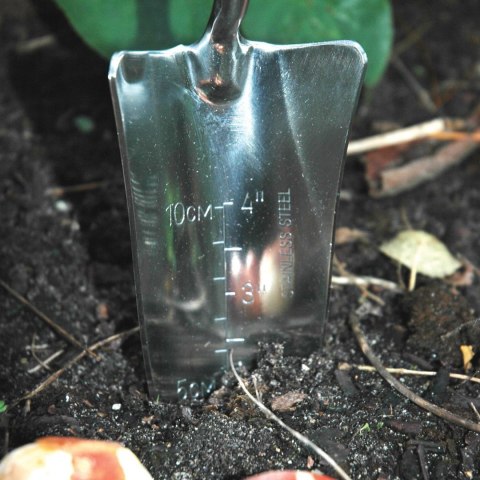 Łopatka ogrodowa z drewnianą rączką