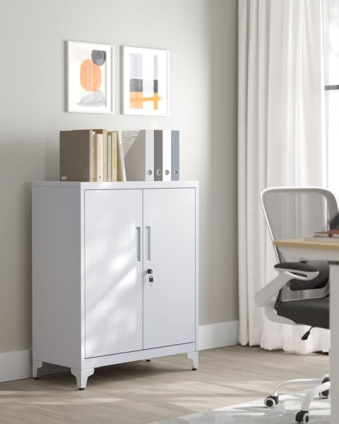 Stalowa szafka biurowa zamykana na klucz