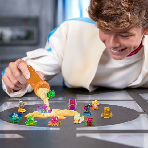 Figurki Mr Beast Lab - Rój Mega Lab 12-pak