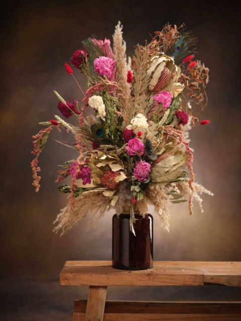 Wazon z terakoty ceglany 27 cm Wykonany z terakoty, dekoracyjny wazon inspirowany naturą, o pięknej strukturze ze żłobieniami, i