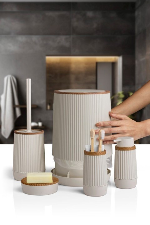 Zestaw łazienkowy 5 el Nida beż drewno