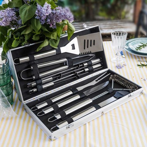 ZESTAW PRZYBORÓW DO GRILLA GRILLOWANIA W WALIZCE KLAUSBERG KB-7901