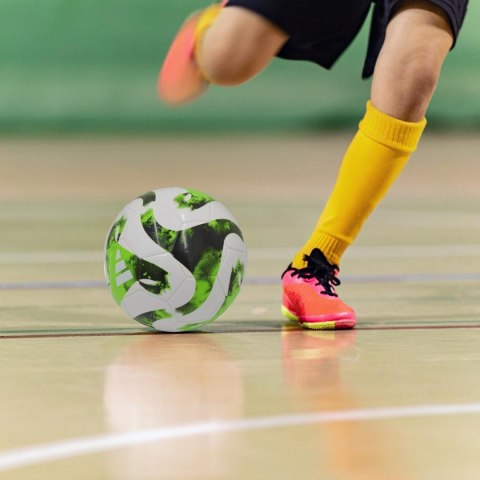 PIŁKA NOŻNA ADIDAS HT2427 R.4