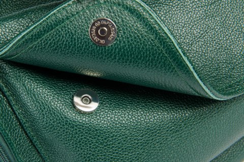 Zielona skórzana torebka na ramię EP20