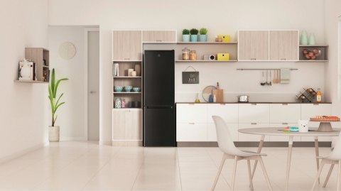 Chłodziarko-zamrażarka LI8S2EK1