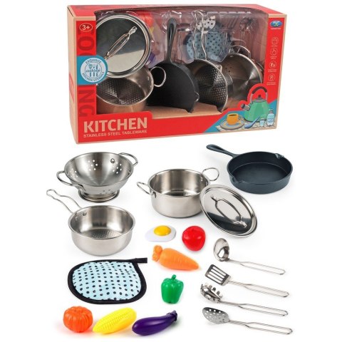 Naczynia metalowe 17 elementów