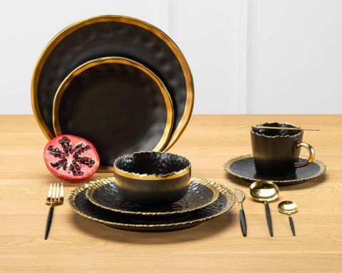 Talerz Lissa Black Gold 20 cm Wykonany z ceramiki w kolorze czarnym wykończone złotą farbą. Średnica naczynia wynosi 20 cm