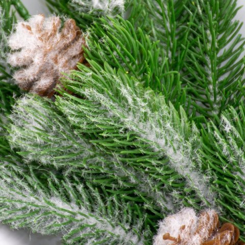 GAŁĄZKA DEKORACYJNA SOSNOWA Z JARZĘBINĄ I SZYSZKAMI 60CM