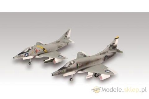Model plastikowy Lindberg - Odrzutowiec A4D Skyhawk