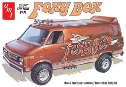 Model Plastikowy - Samochód 1:25 1975 Chevy Van 