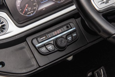 Auto Na Akumulator Mercedes G63 4X4 XXL 24V14AH Biały