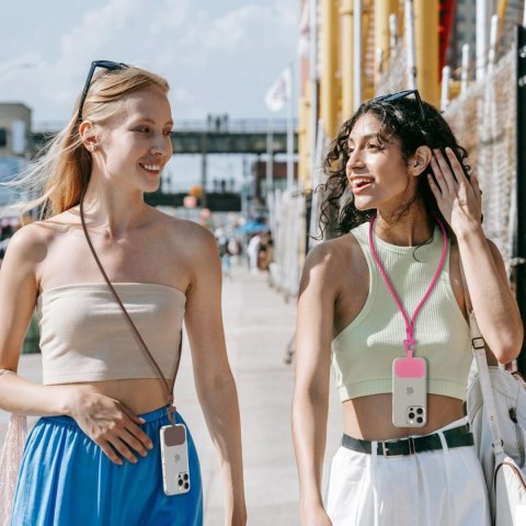 Smycz do etui telefonu z regulowanym paskiem - brązowa