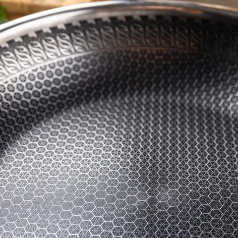 Patelnia stalowa z powłoką non-stick honeycomb, 28 cm, PFOA-Free KLAUSBERG KB-9023