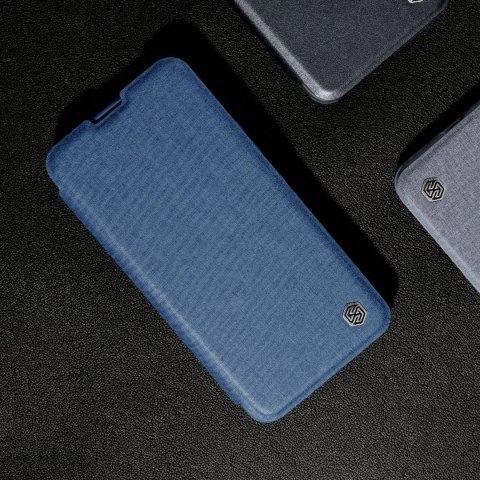 Nillkin Qin Cloth Pro Case etui do iPhone 14 Plus osłona na aparat kabura pokrowiec obudowa z klapką niebieski