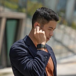 Pasek Uniq Linus Airosoft Silicone na Apple Watch 42 / 44 / 45 mm - czarny