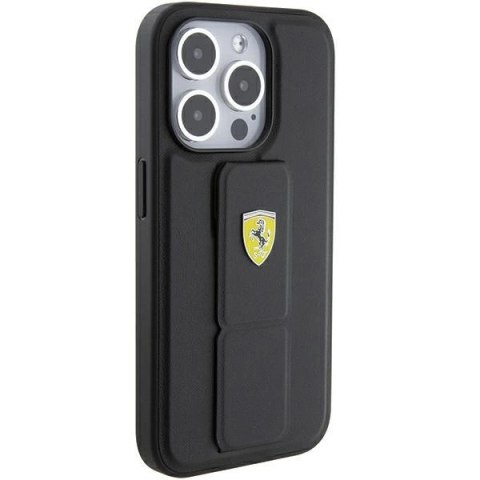 Etui Ferrari Grip Stand Metal Logo na iPhone 15 Pro Max - czarne